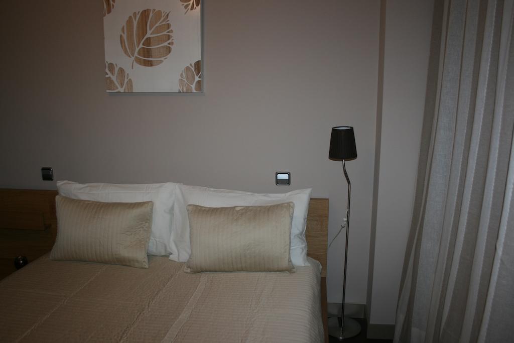 Apartamentos Calle Jose Madrid Room photo