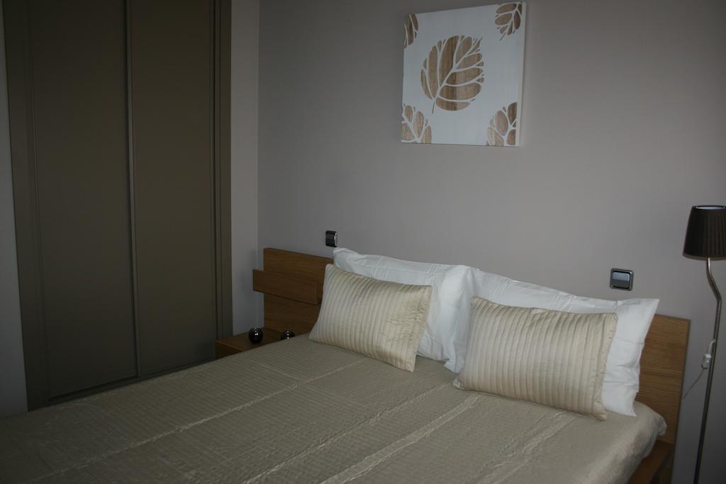 Apartamentos Calle Jose Madrid Room photo